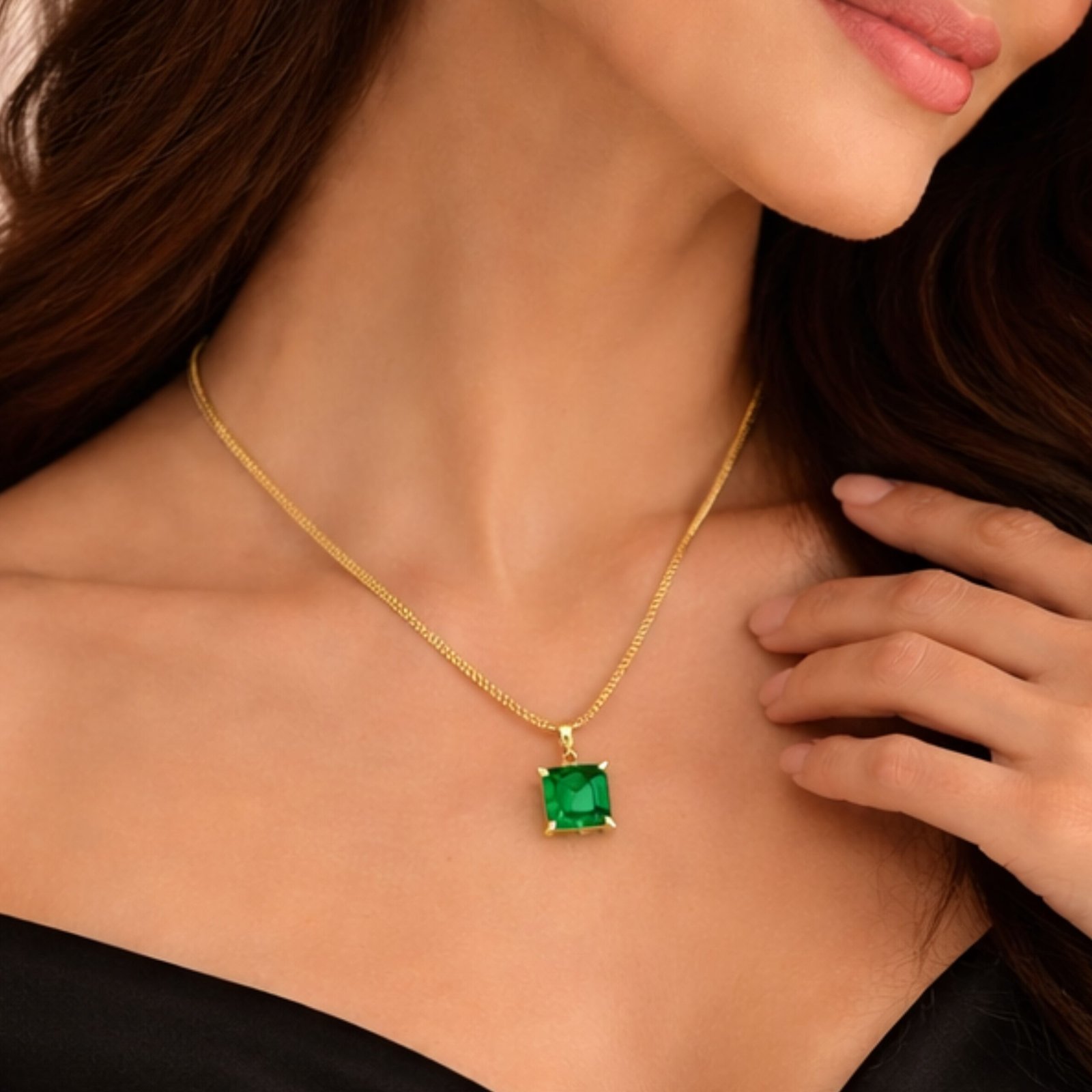 Emerald Square Pendant Chain