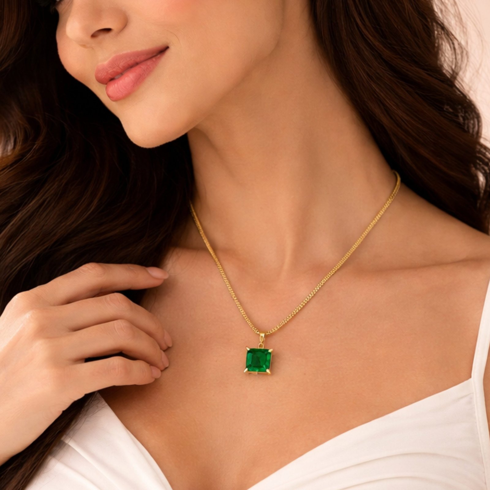 Emerald Square Pendant Chain