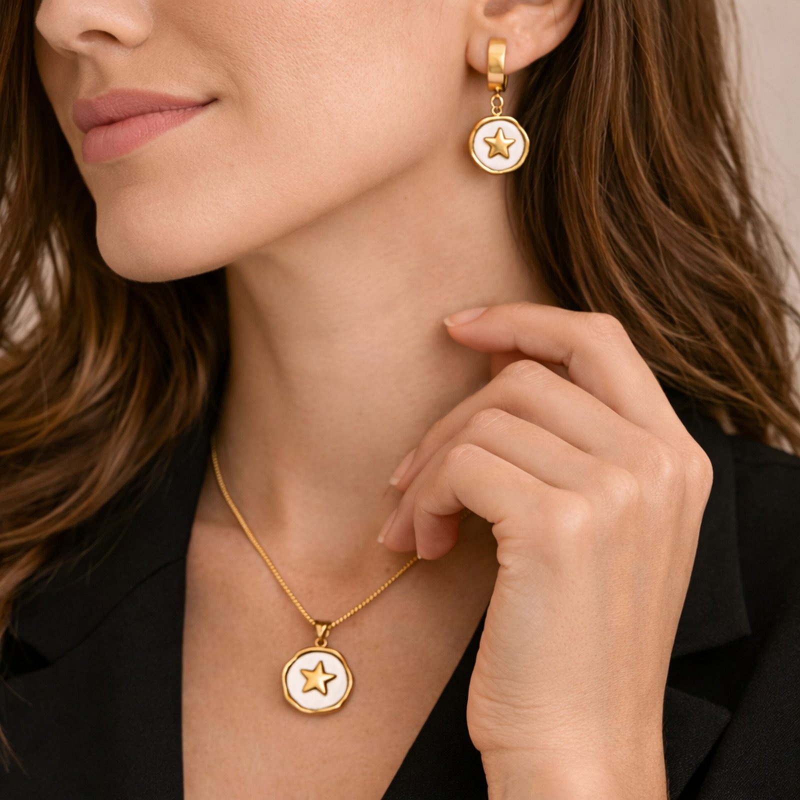 Star Emblem Pendant Set