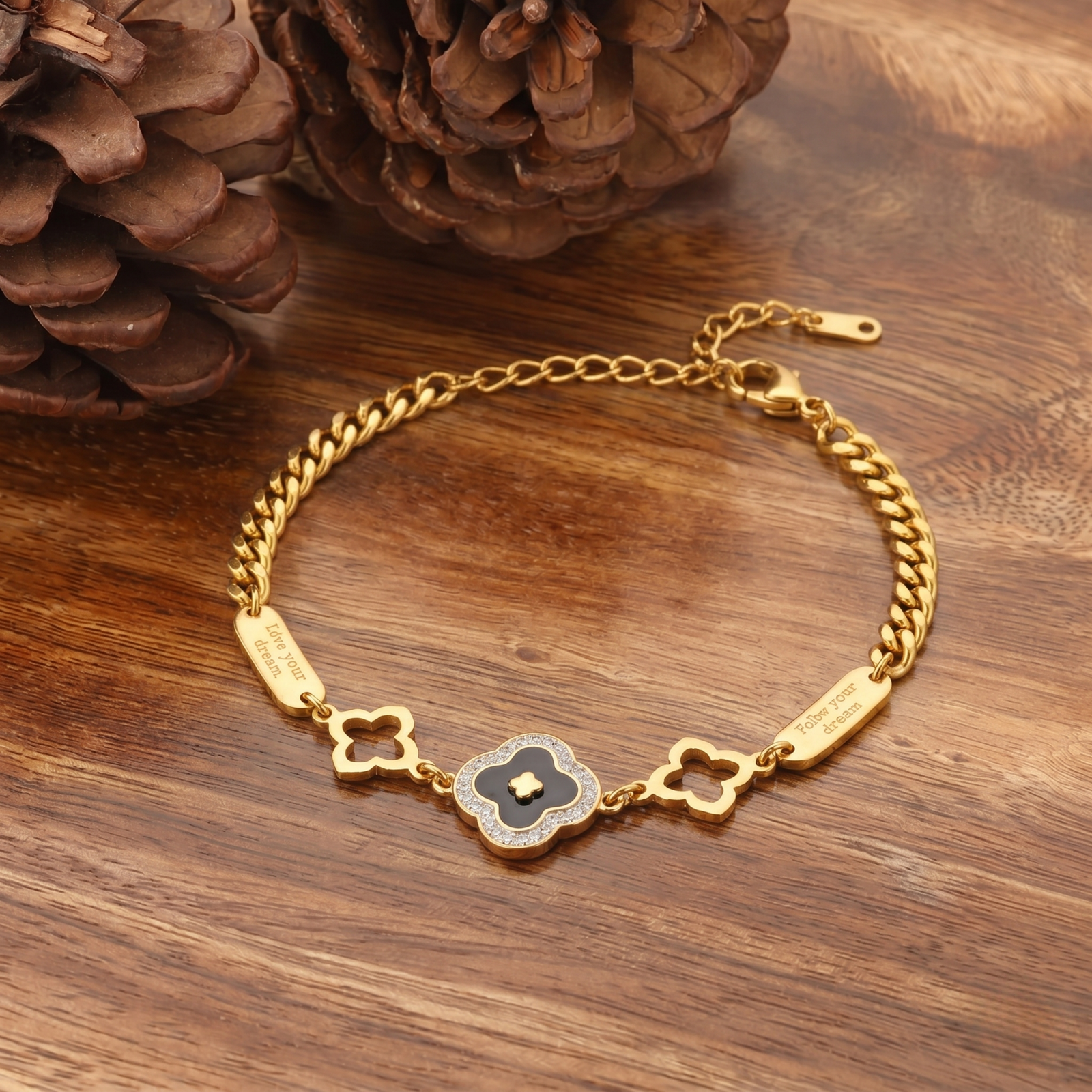 Luxury Clover Link Bracelet