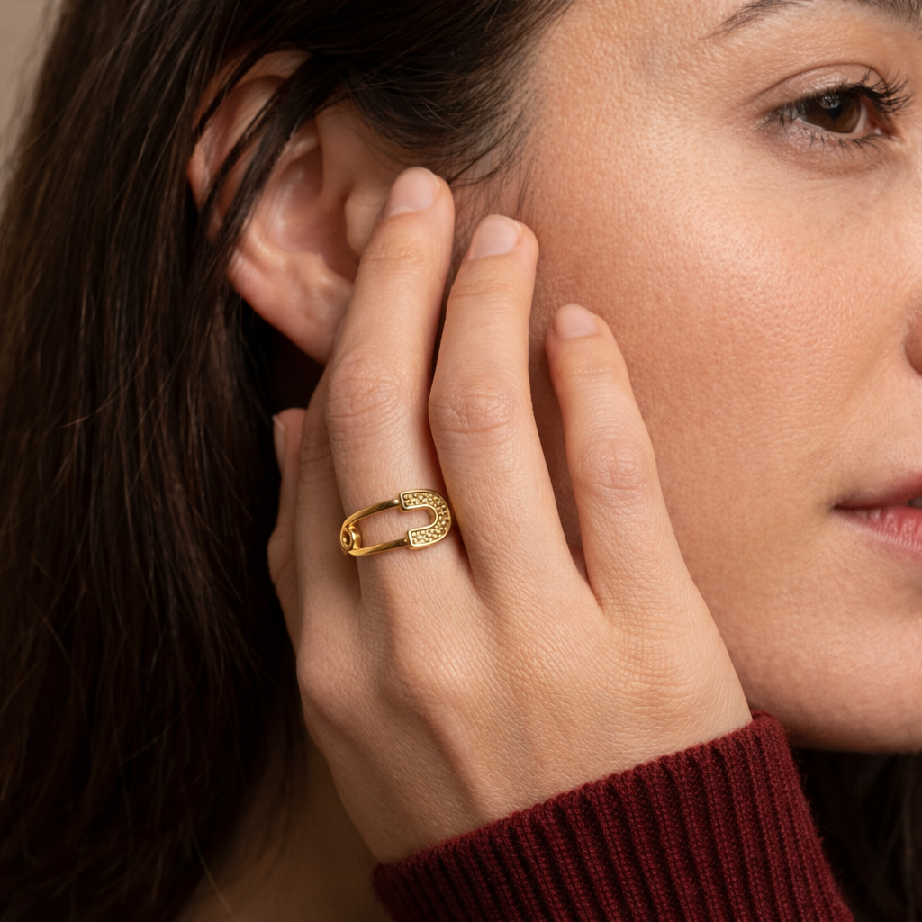 Open Lock Style Ring