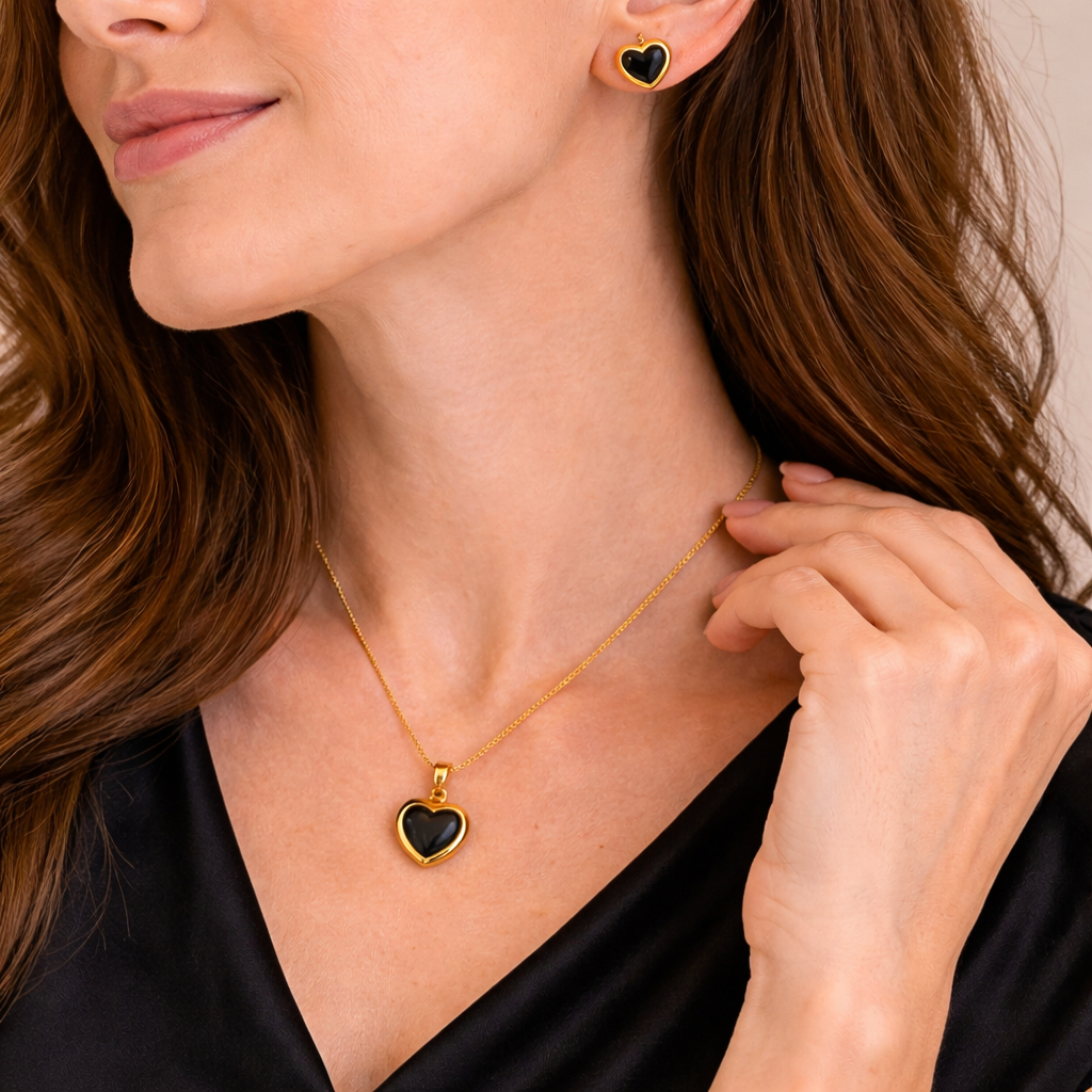 Black Heart Pendant Set