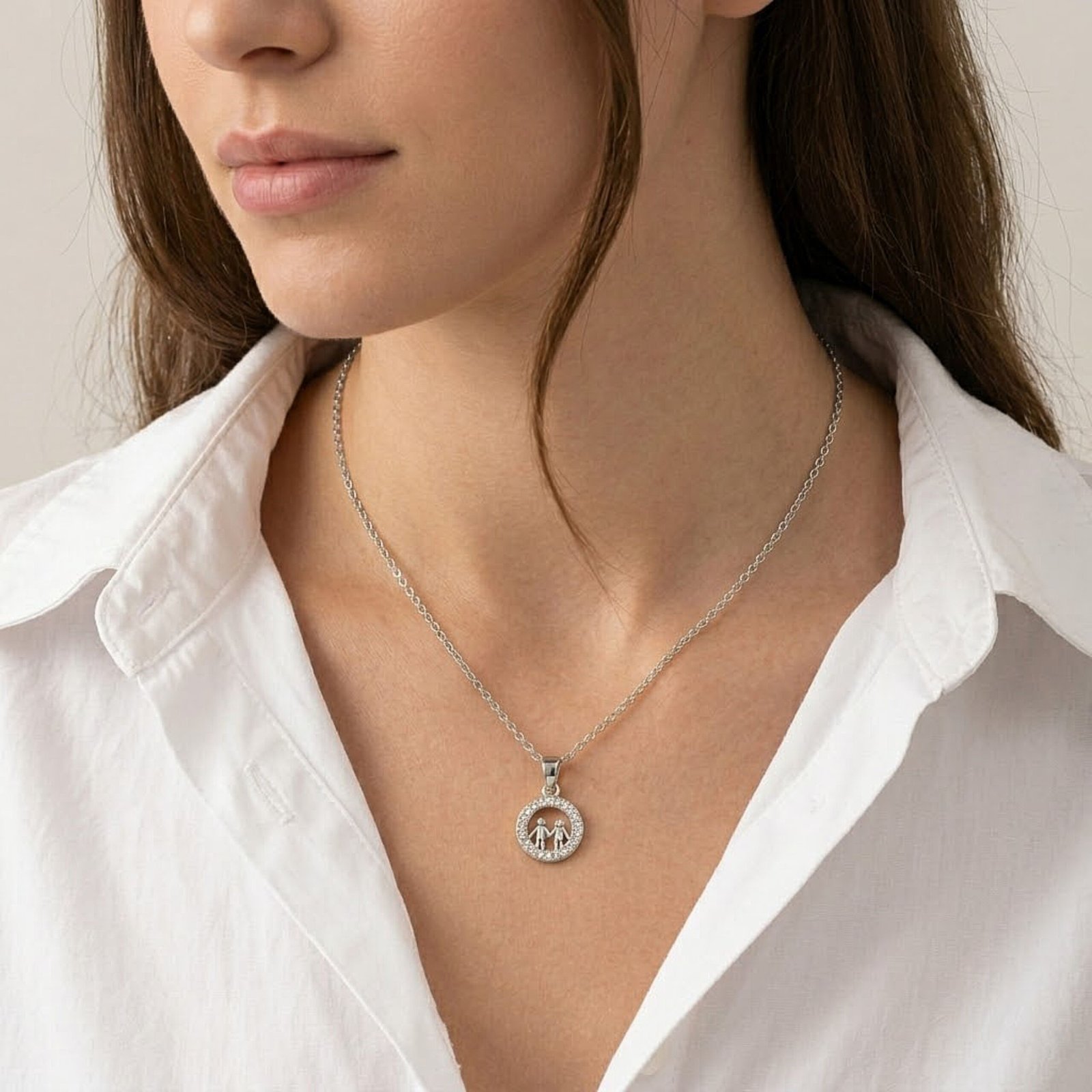 Family Circle Pendant Chain