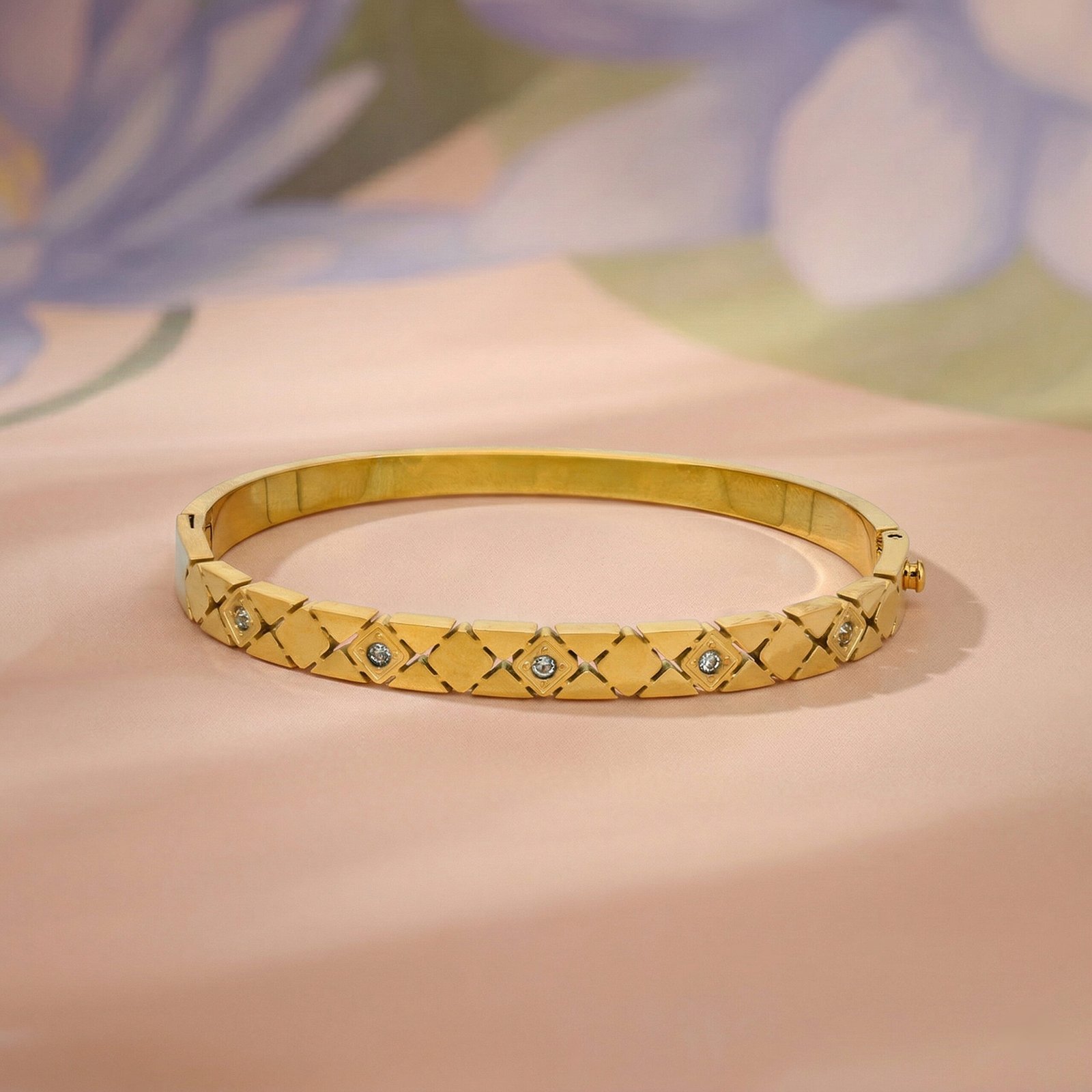 Cartier Luxe Pattern Bracelet