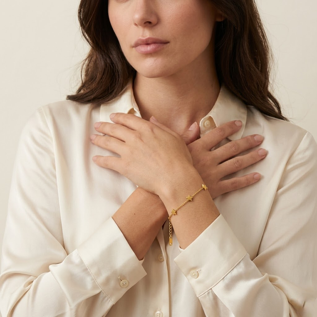 Minimal Star Charm Bracelet