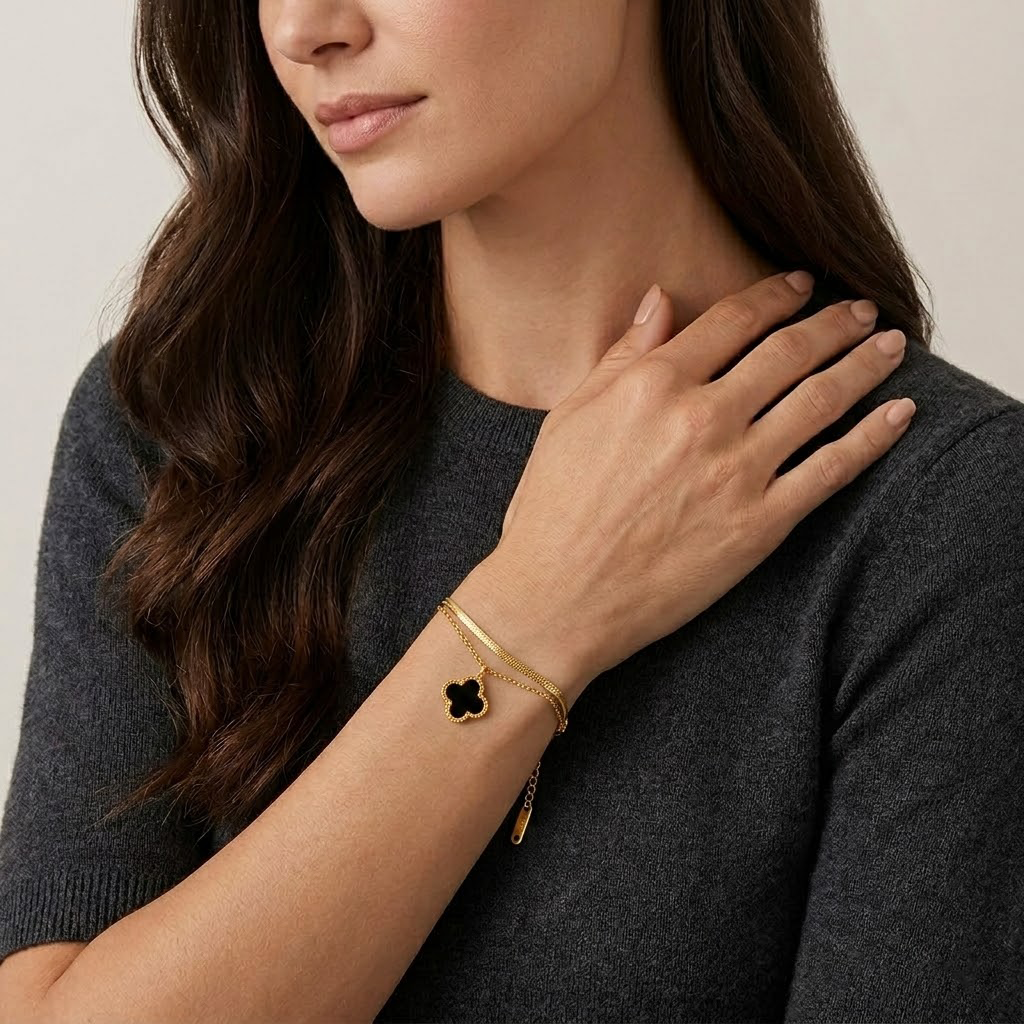 Clover Pendant Layer Bracelet
