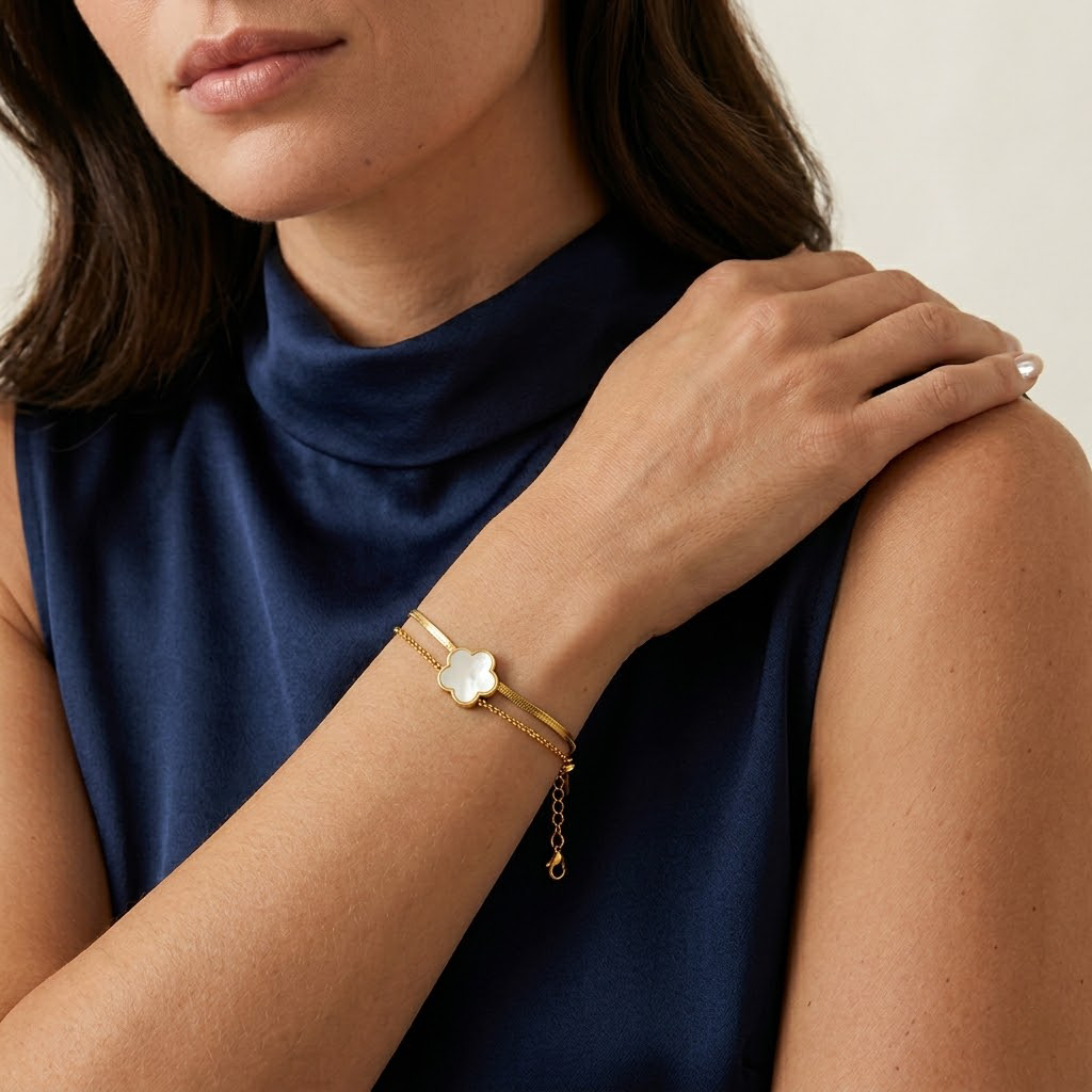 Clover Layer Herringbone Bracelet