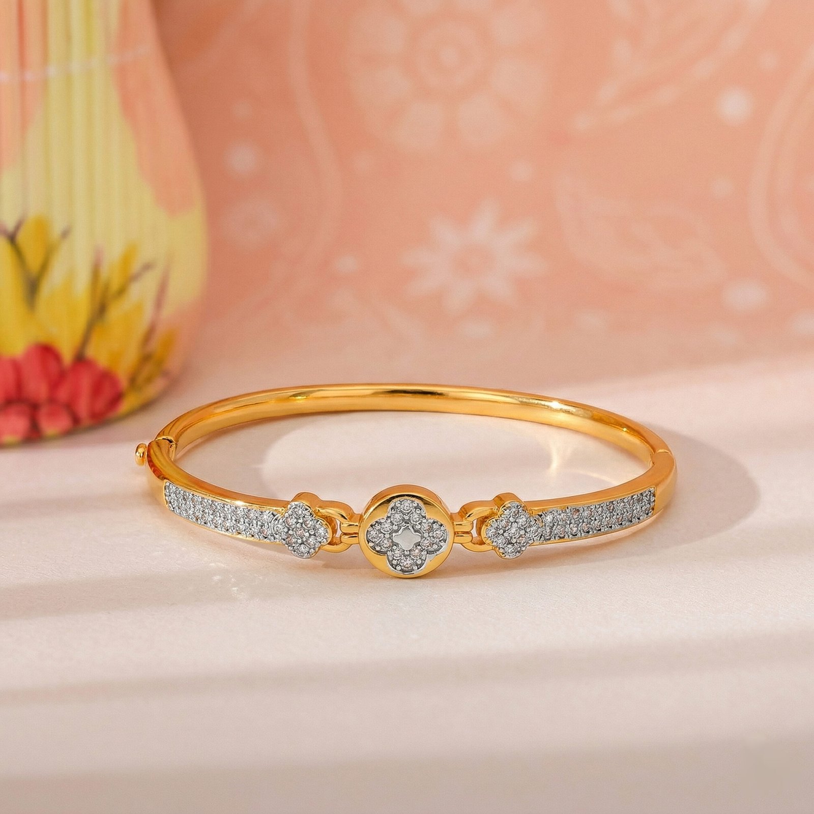 Clover Sparkle Bracelet