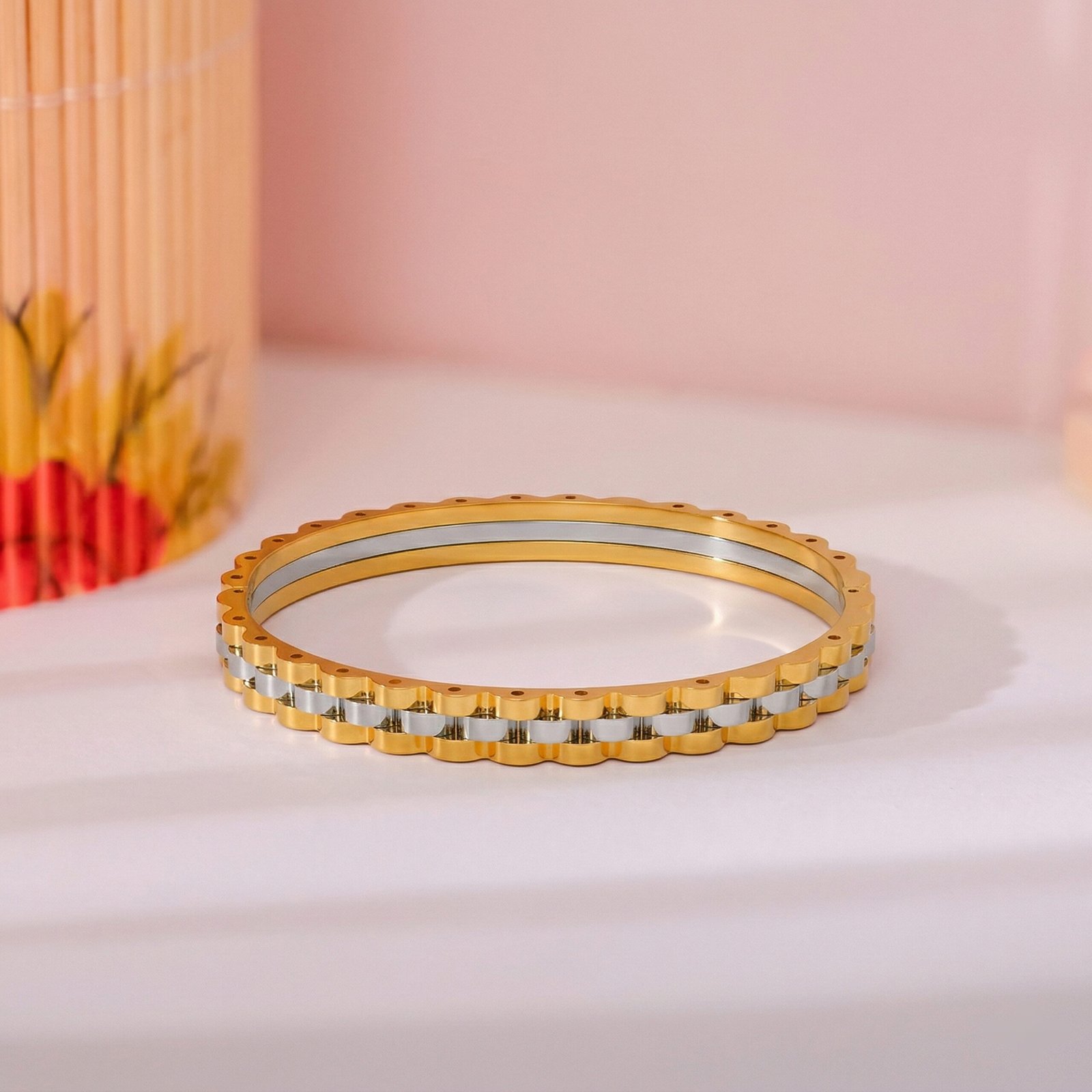 Scallop Edge Dual Tone Bangle