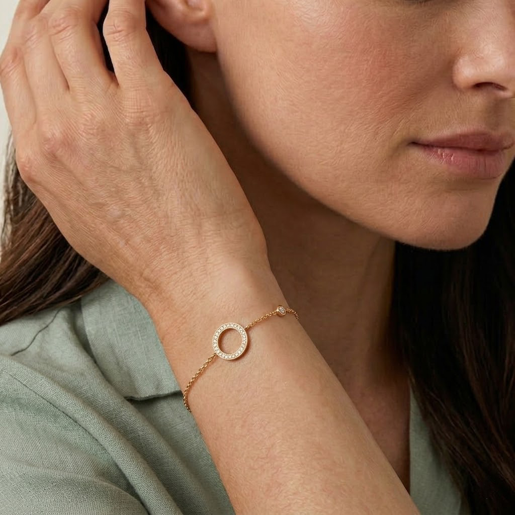 Minimal Halo Circle Bracelet