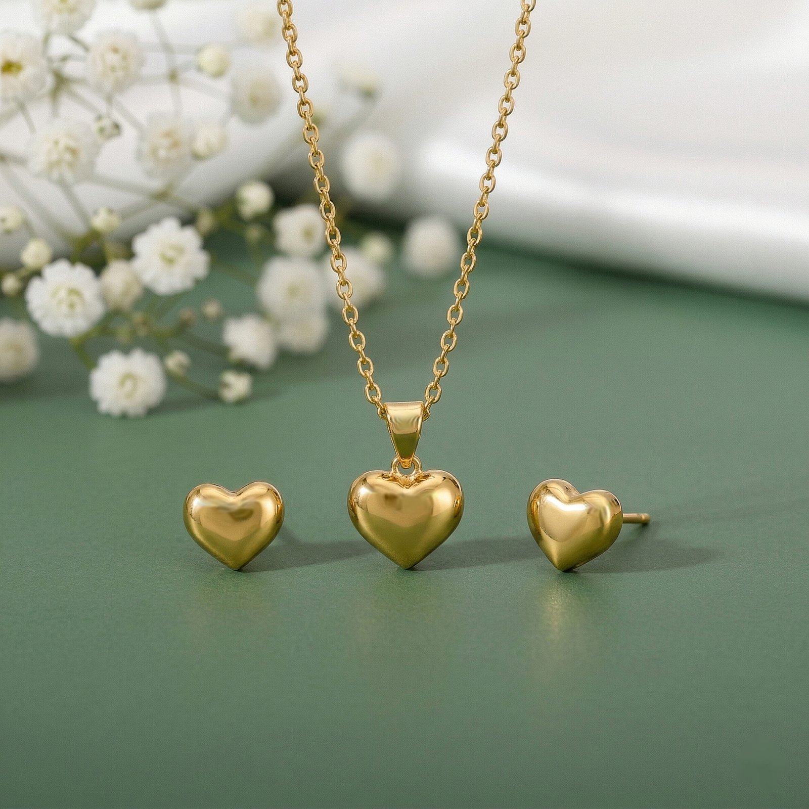 Golden Heart Pendant Set