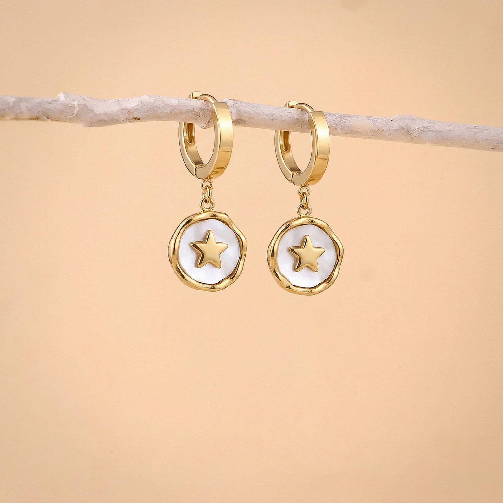 Star Emblem Pendant Set