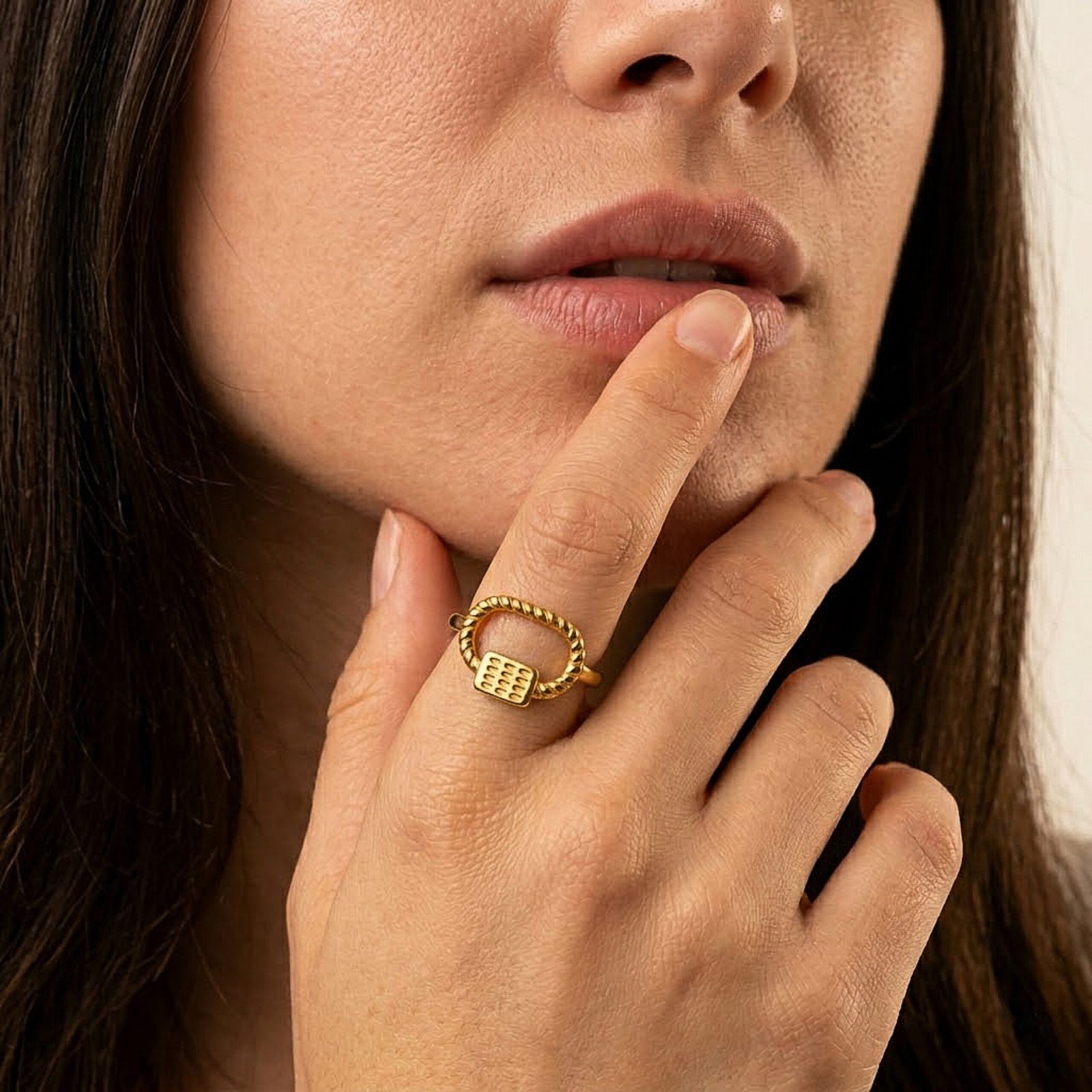 Modern Loop Accent Ring