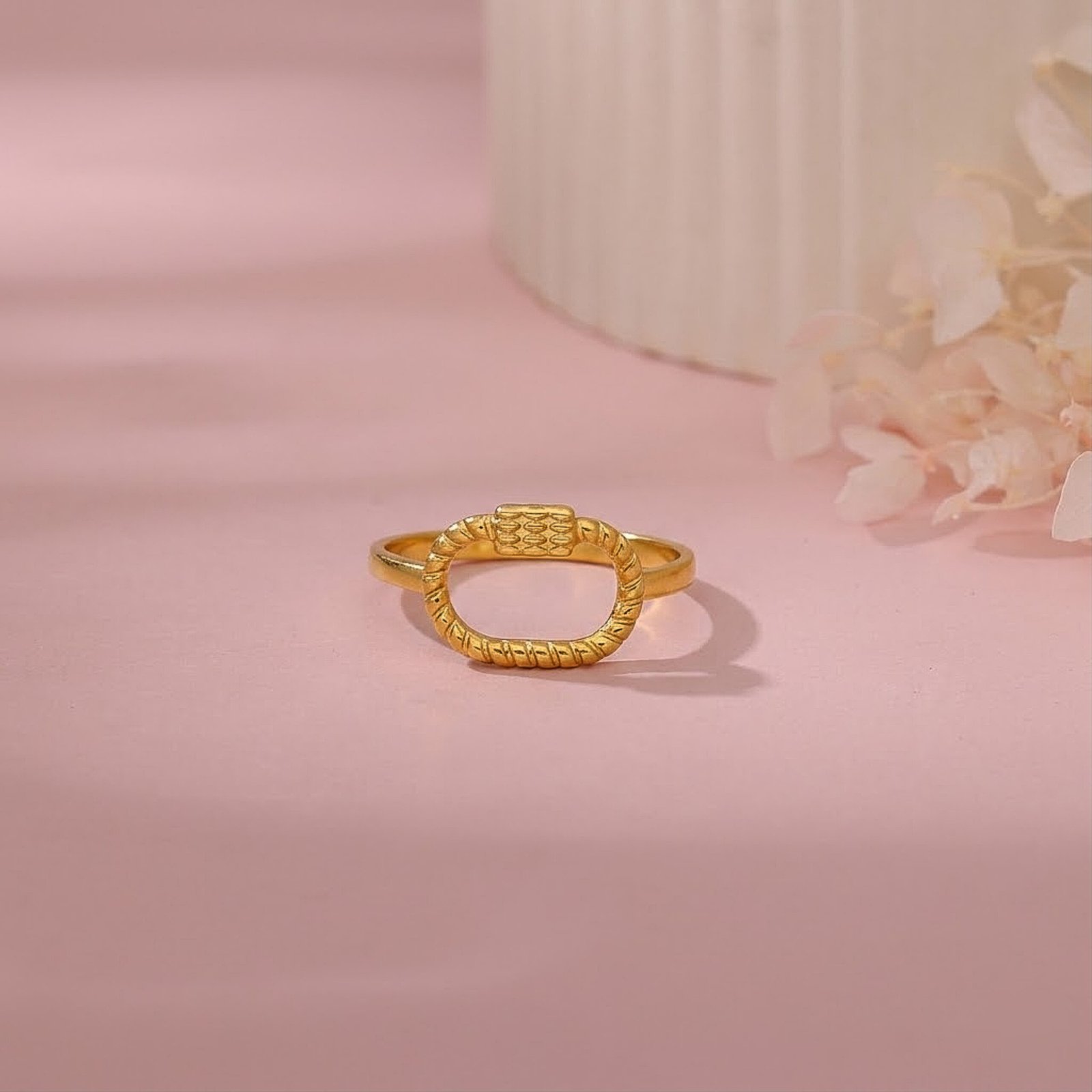 Modern Loop Accent Ring