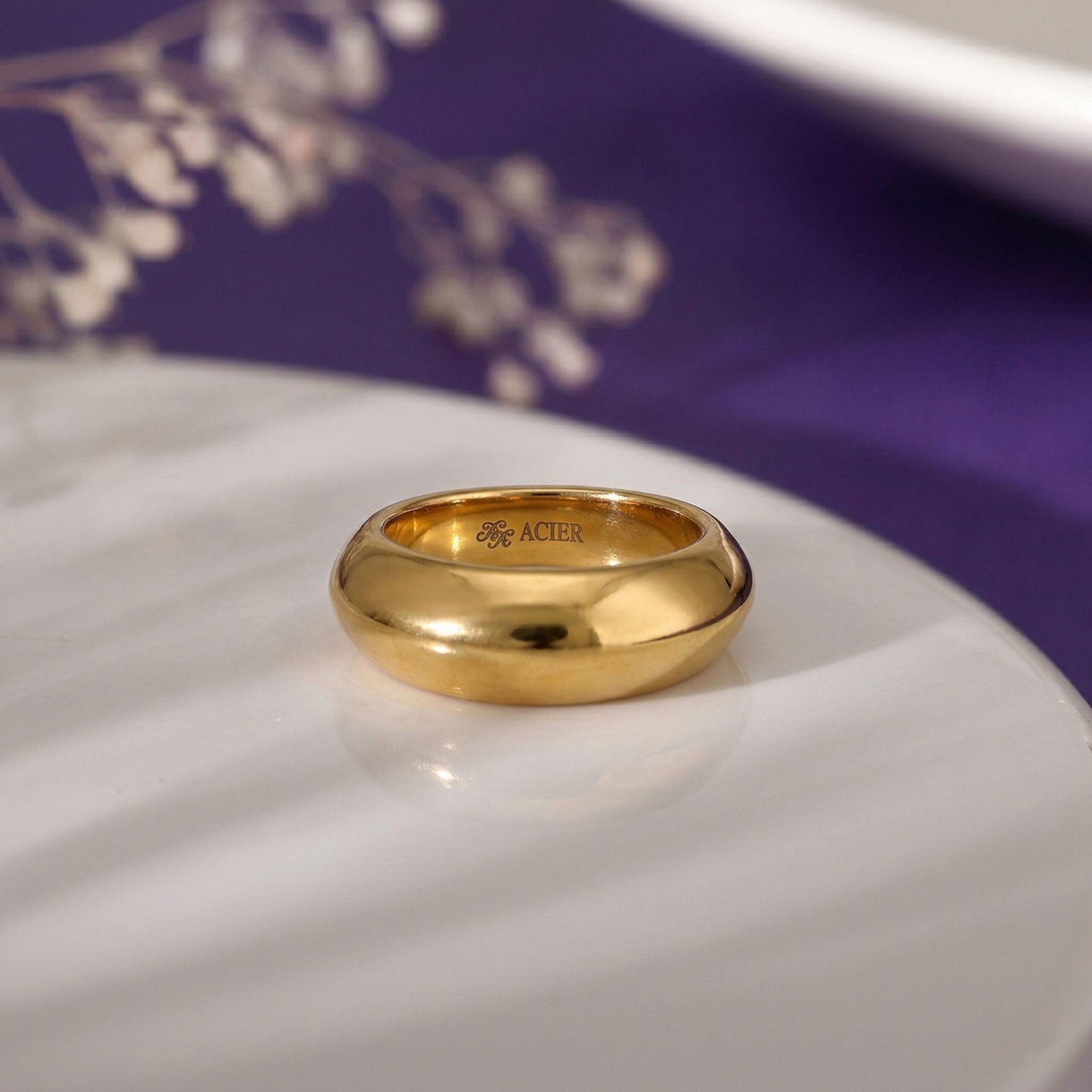 Minimal Dome Band Ring