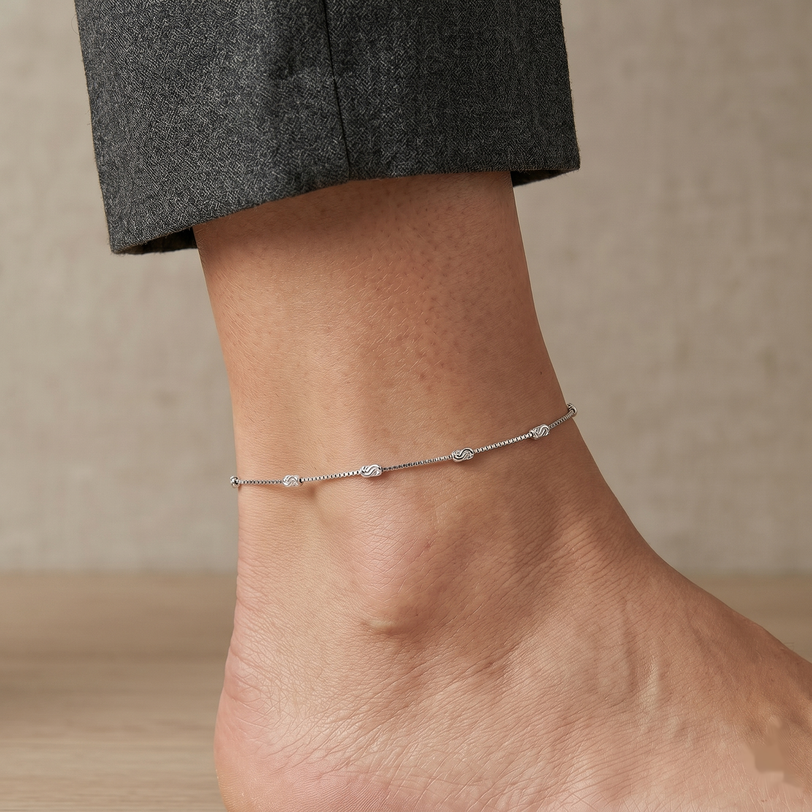 Decorative Oval Link Silver Anklet