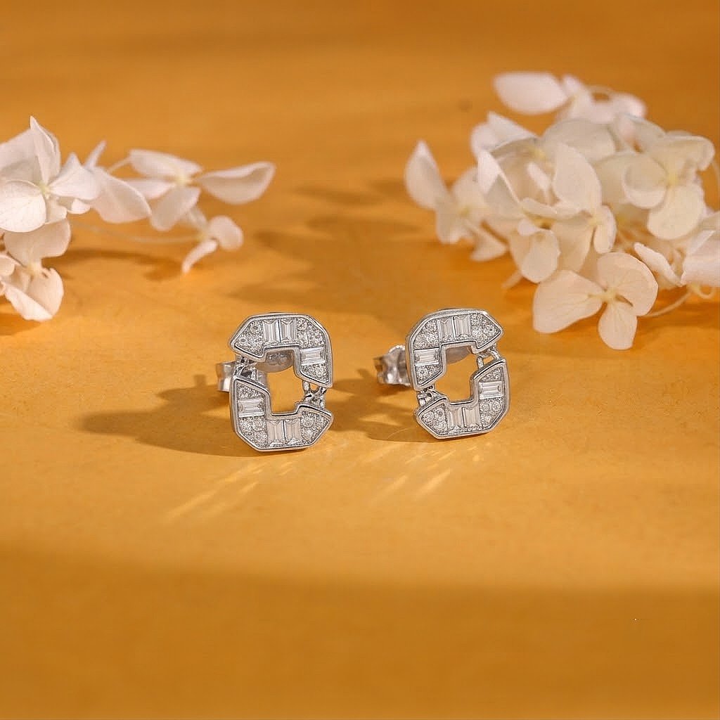Modern Link Silver Stud Earrings